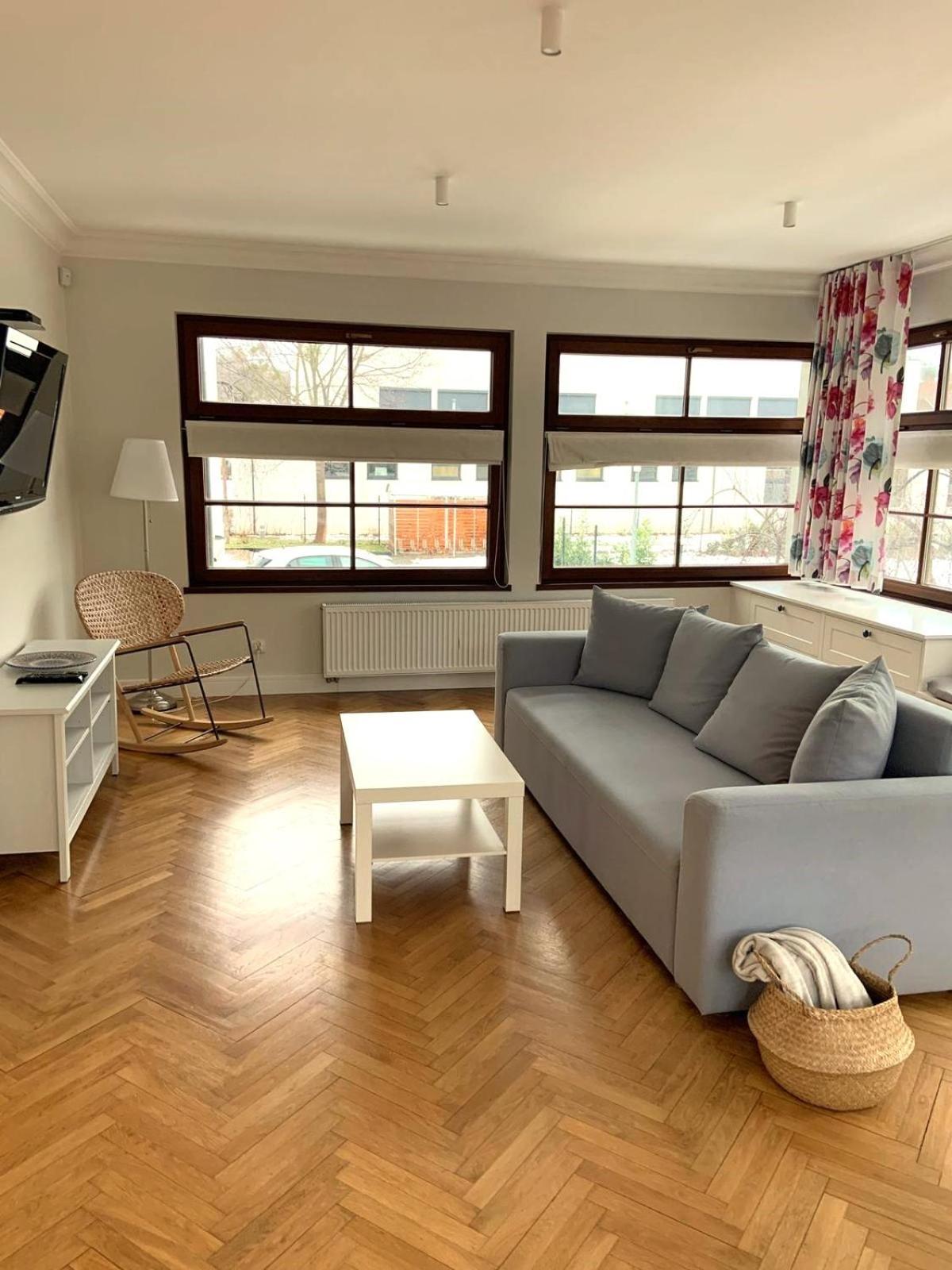 Villa Allegra Apartamenty Z Ogrodem I Sala Zabaw ,Darmowy Parking I Lezaki, 5Minut Do Morza Gdynia Ngoại thất bức ảnh