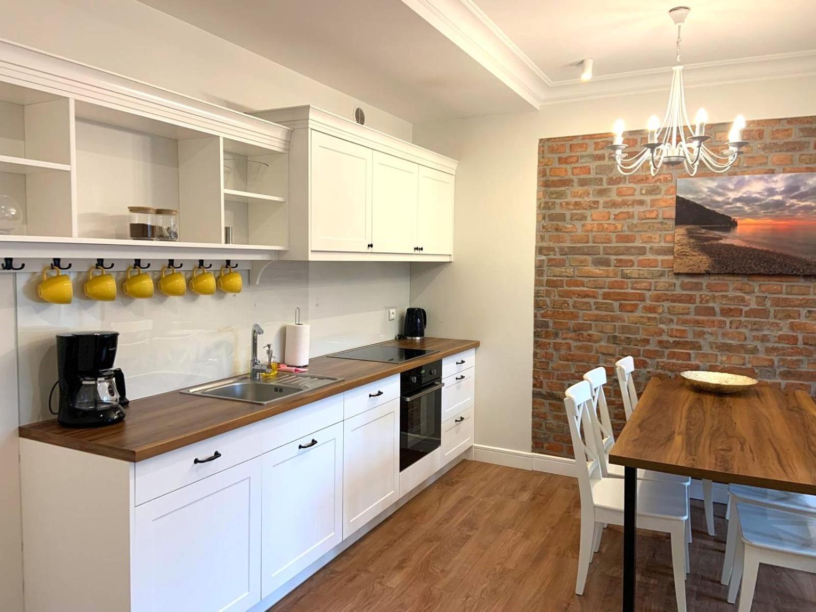 Villa Allegra Apartamenty Z Ogrodem I Sala Zabaw ,Darmowy Parking I Lezaki, 5Minut Do Morza Gdynia Ngoại thất bức ảnh
